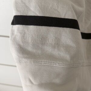 Lululemon ivory and Black Sweatshirt